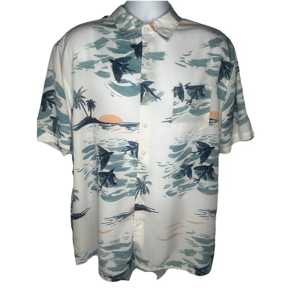 Croft and Barrow Other - Croft and Barrow mens XL easy care polyester Hawaiian shirt  Stingrays